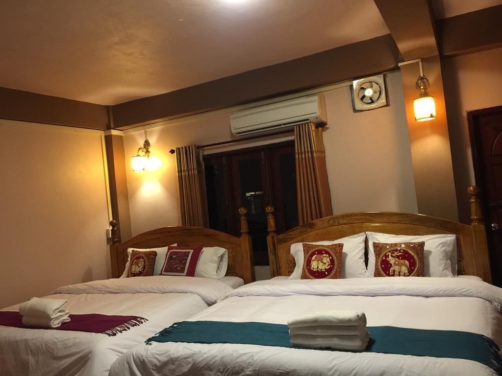 Happy River View Hotel Vang Vieng Exterior foto
