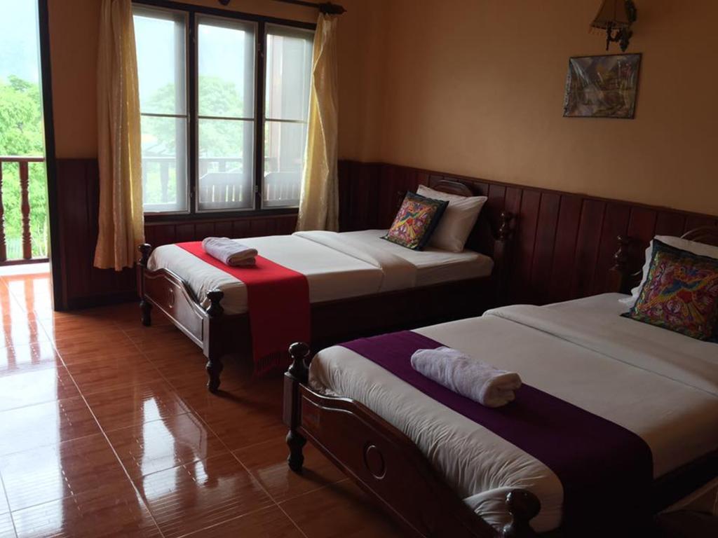 Happy River View Hotel Vang Vieng Exterior foto