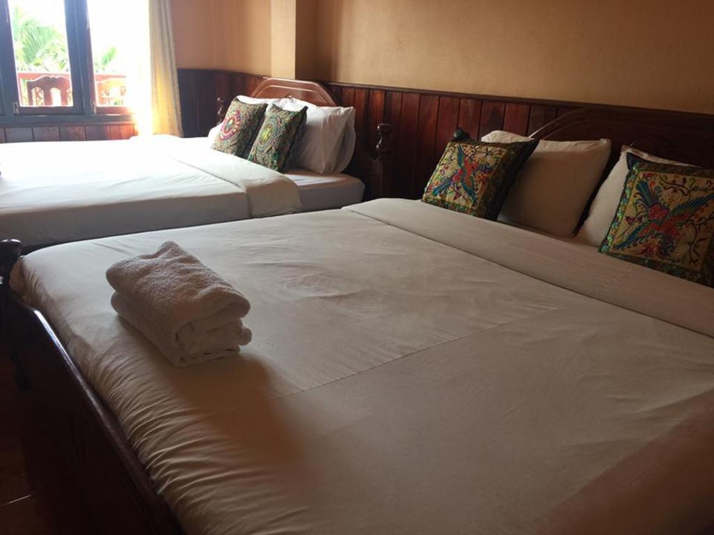 Happy River View Hotel Vang Vieng Exterior foto